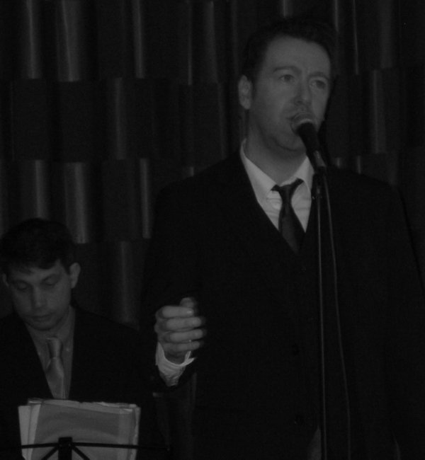 Casablanca style jazz from the age of Hollywood - classy and sophisticated jazz and swing for weddings, parties and events in Bristol, Bath, Wiltshire, Somerset, Gloucestershire, Oxford and Oxfordshire - www.Stardust-Music.co.uk